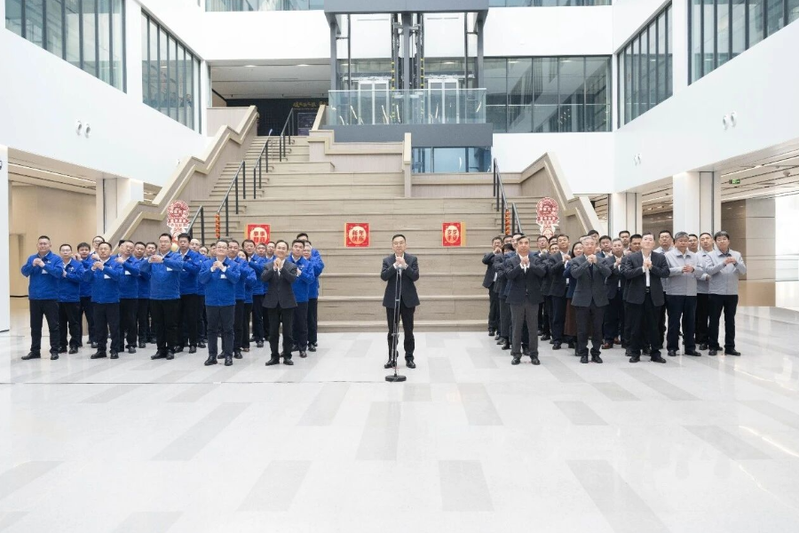 山東重工集團(tuán)舉行海外市場連線慰問新春團(tuán)拜活動